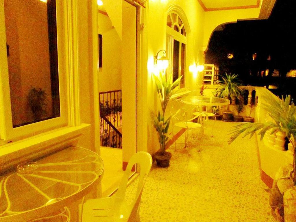 Casa D' Estrella Apartelle Balabag  Exteriér fotografie