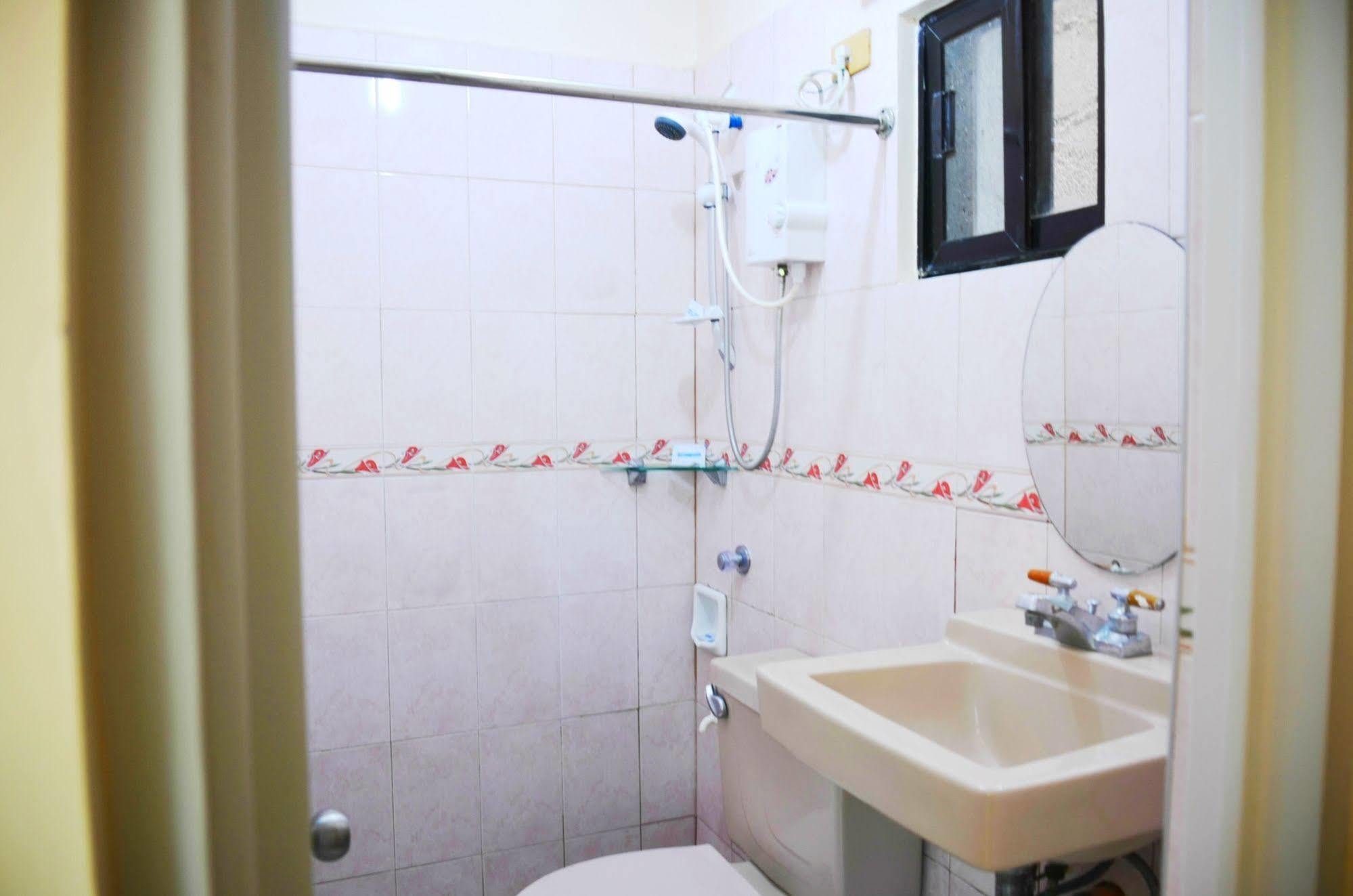 Casa D' Estrella Apartelle Balabag  Exteriér fotografie
