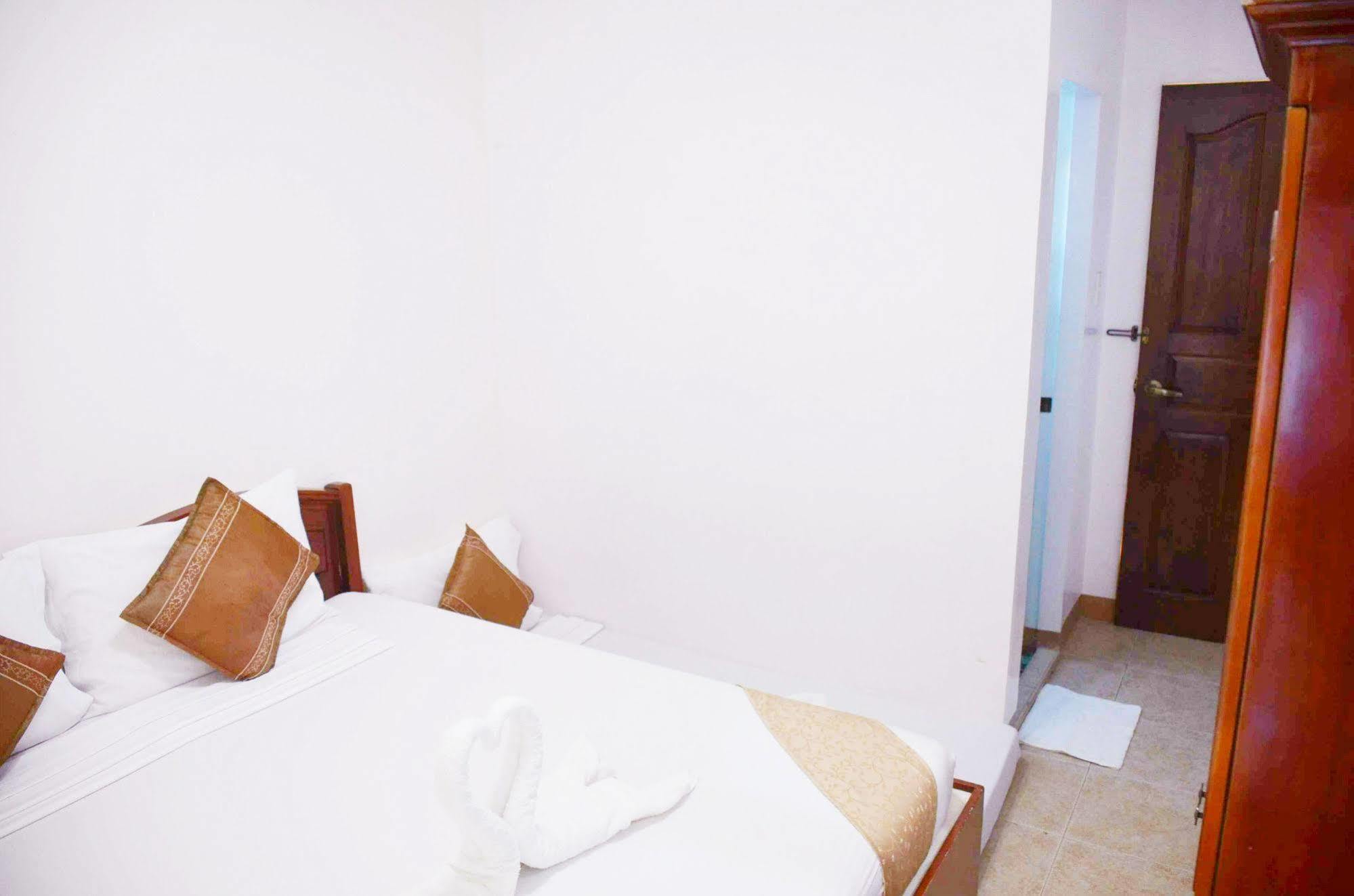 Casa D' Estrella Apartelle Balabag  Exteriér fotografie