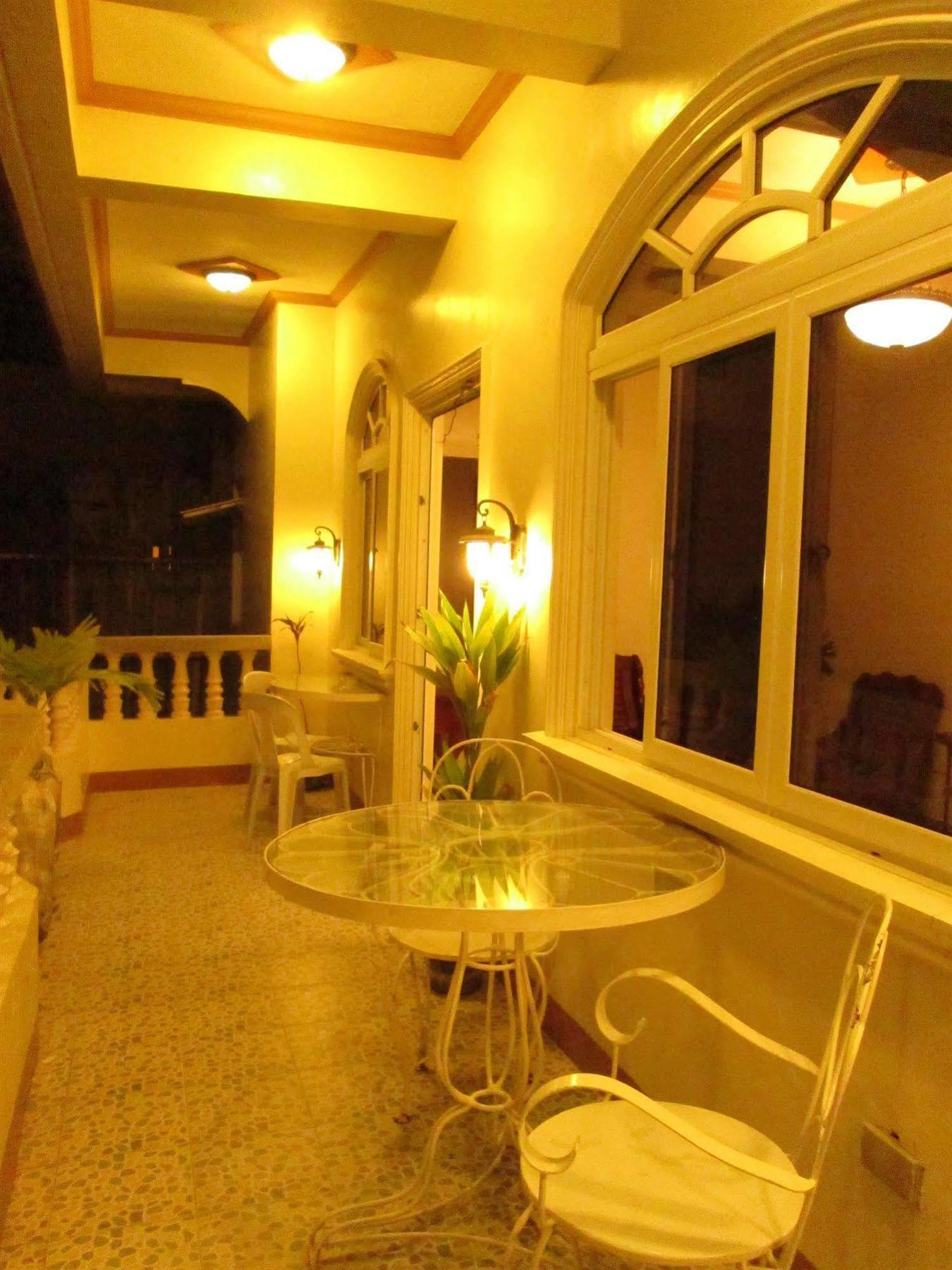 Casa D' Estrella Apartelle Balabag  Exteriér fotografie